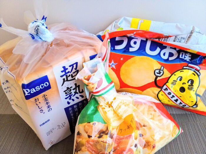 『食パンの袋』の超シンプルな閉じ方！いつもどうしてる？輪ゴムもクリップも何も使いません♡