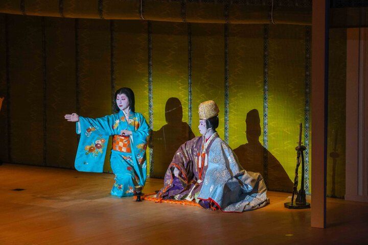 京都・祇園の春の風物詩、芸妓さん・舞妓さんが華やかに京の四季を舞う「都をどり」にうっとり