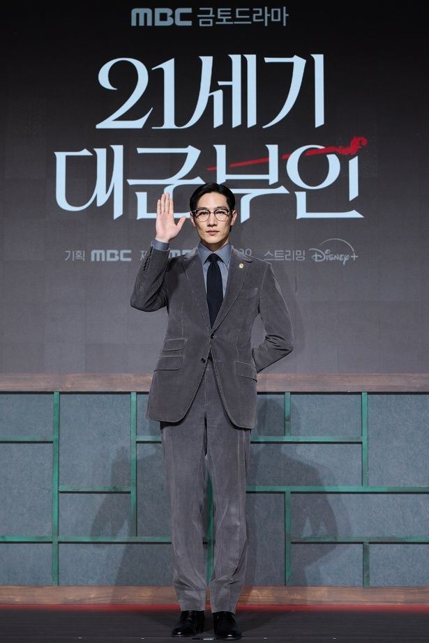 ヒジュとイアン大君の友人でありながら次第に変わっていくジョンウを演じたノ・サンヒョン [c]2026. MBC. All Rights reserved.