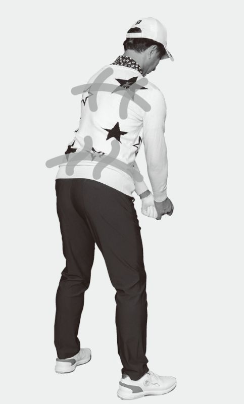 背中を真っすぐに構えるのはNG！正しい構え方をプロが解説