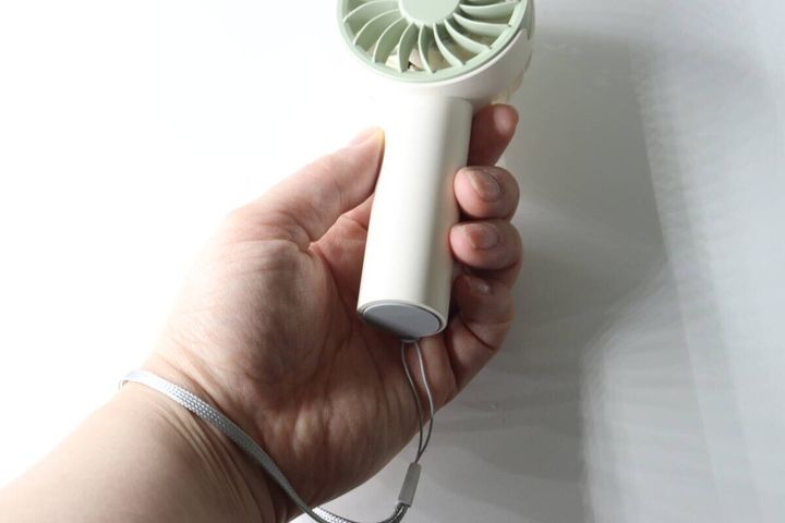 ダイソー ミニファン（ツートン） ストラップ