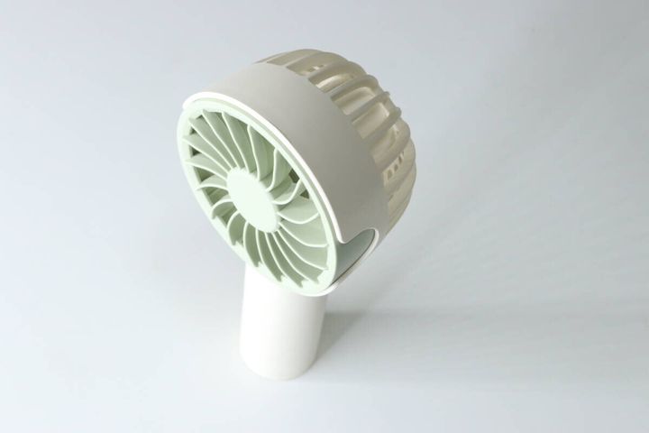 ダイソー ミニファン（ツートン） 自立