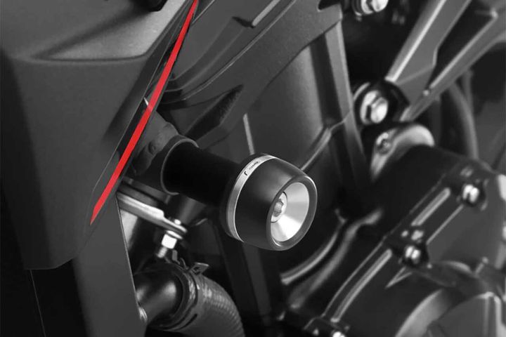 サイドスライダーキット：PM516 TRIUMPH SPEED TRIPLE 1200 RR（’22～）/RS（’21～）価格：1万7270円