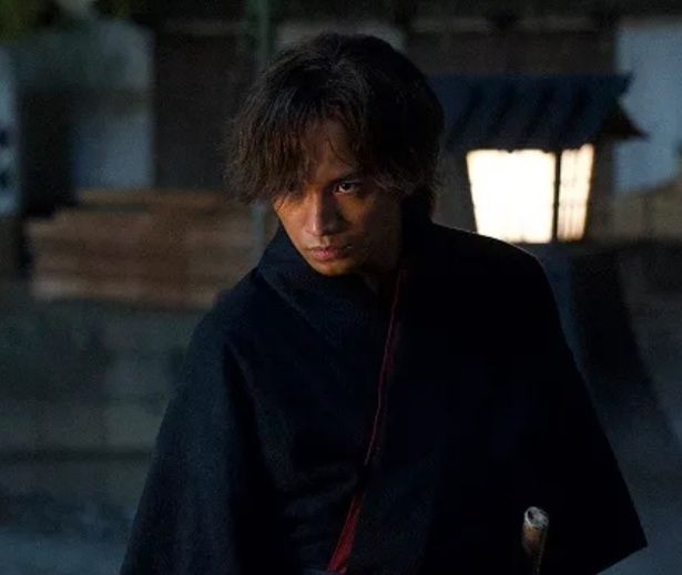 岡田以蔵(中島健人さん)