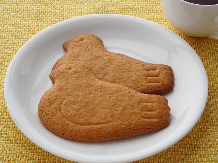 All About ニュース編集部が全国250人を対象に実施した「お土産に関するアンケート」の調査結果から、話のネタになりそうな「神奈川県のお土産」ランキングを発表！ 2位「鳩サブレー」を抑えた1位は？ ※画像はイメージです