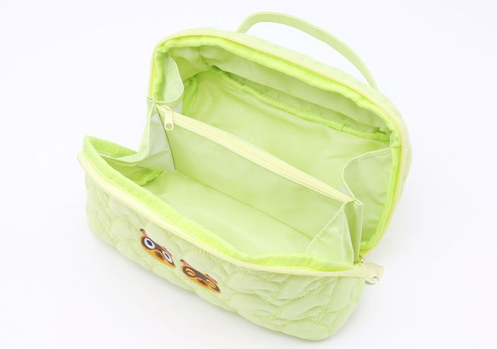 宝島社あつ森大容量キルティングポーチ180度開く