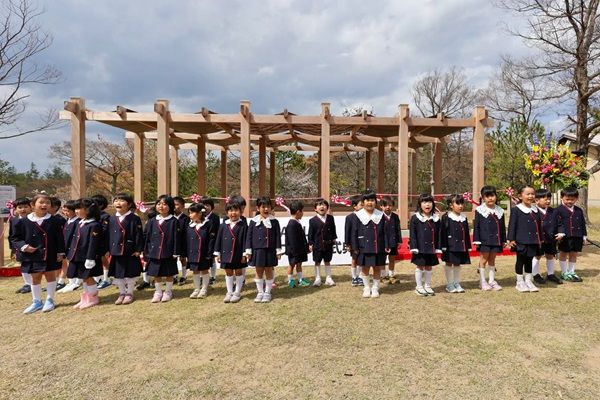 【鳥取県鳥取市】大阪・関西万博UAEパビリオンのシンボル「パーゴラ」が鳥取県に寄贈。お披露目式典を実施