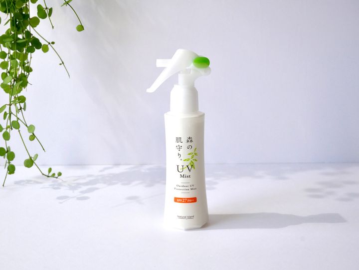 夏のガーデニングのもうひとつの問題。虫からも肌を守る一石二鳥なUVミスト ナチュラルアイランド「森の肌守り。UVミスト」SPF27・PA++ UV耐水性★