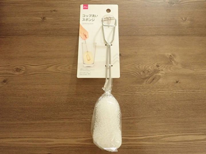 DAISO(ダイソー)：コップ洗いスポンジ