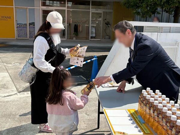 【東京都江東区】3組のアイドルが出演、「金色麦茶スペシャルアイドルライブ」開催！金色麦茶配布も