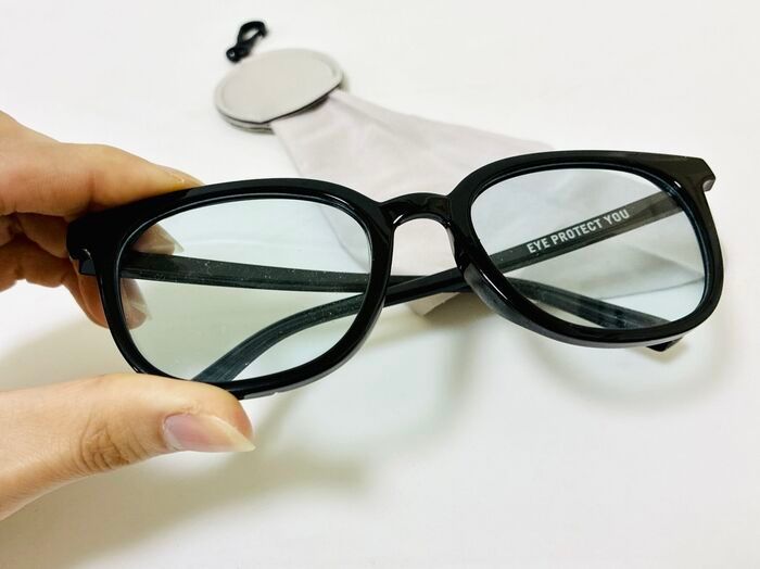 【セリア】“ナゾのキーホルダー”の中身を引っ張り出すと「まさかの便利グッズが登場！」これからのシーズンは特に大活躍♡