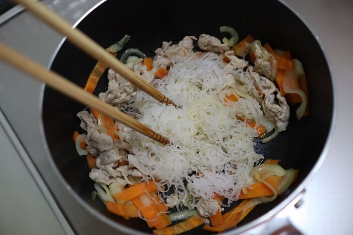 特売で『しらたき』をゲットしたら必見！食べきれなくても問題なし♡驚きの保存術＆絶品アレンジ登場