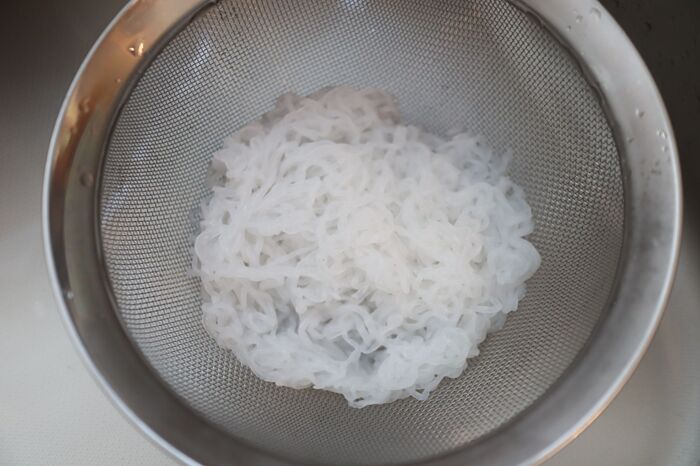 特売で『しらたき』をゲットしたら必見！食べきれなくても問題なし♡驚きの保存術＆絶品アレンジ登場