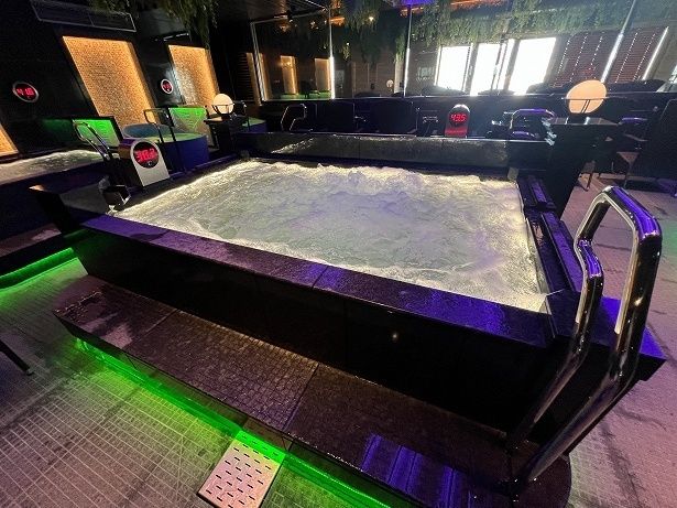 男性浴室の「泡の湯」