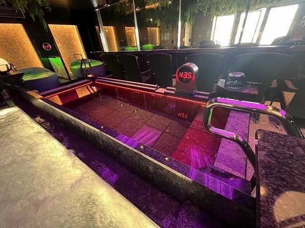 男性浴室の「熱湯」