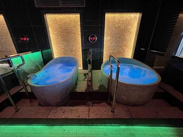 男性浴室の「壺湯」