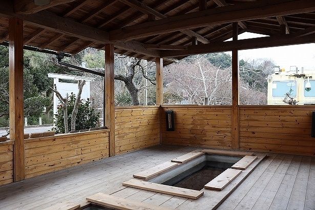 ヨード分を含む「黒湯」が養老渓谷温泉の特徴