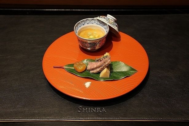 先付は鰆蕪蒸し、飛騨牛モモ肉柚子風味塩麹漬