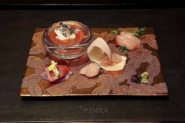 津久里は鰤などの四種盛り