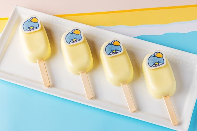 「Come travel with us～はぴだんぶいの福岡探検～」タキシードサムの自撮り棒