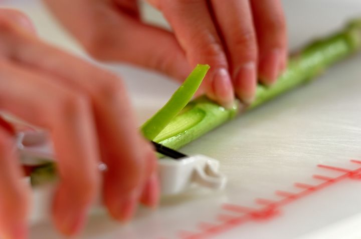 豚肉とアスパラの中華炒めの下準備2