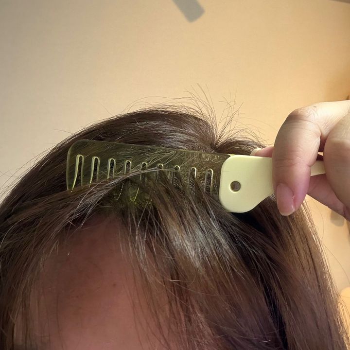 今流行りの前髪が110円で完成？コスパ良すぎなおしゃれコーム