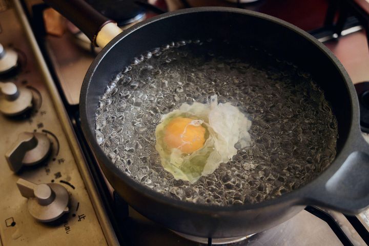 ポーチドエッグをつくる②