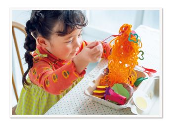 絵本みたいなお弁当工作「ナポリタン弁当」をご提案！【最新号からちょっと見せ】の画像2