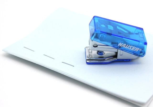 ダイソー マイクロミニホッチキス（10号針） 使用例