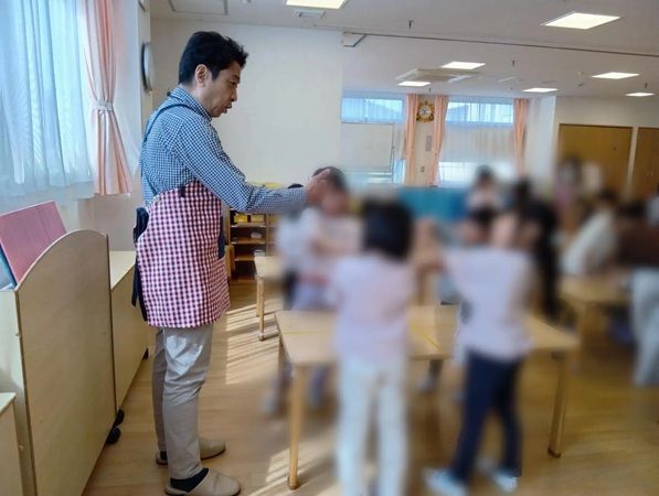 たてものサービスが保育園で「出張おそうじ教室」を開催！ぞうきんがけリレーも実施