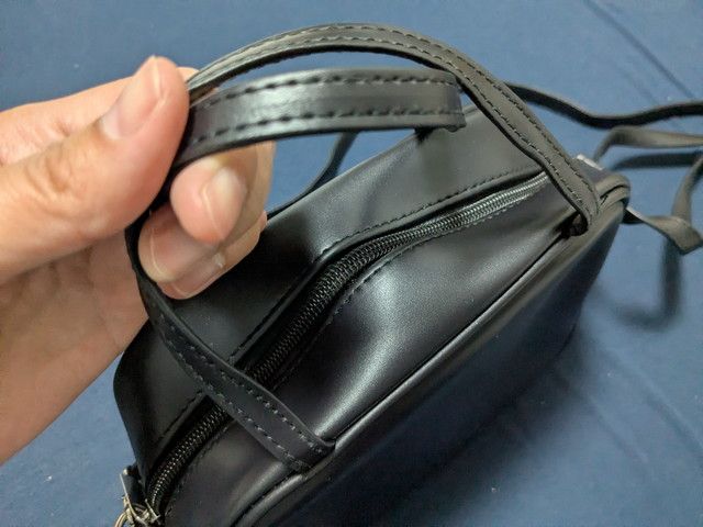 Whim Gazette スクエアバッグ ハンドルと側面