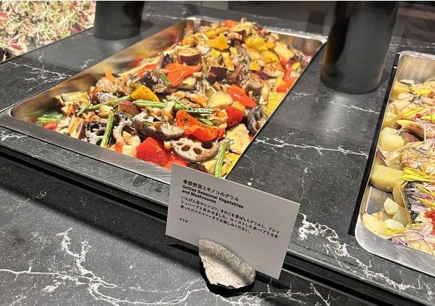 「DELI : 365 The Balancing Lab」では「健康に寄り添う」という考え方でヘルシーな素材を使った料理を提供。素材の味を楽しめる味付けにしているそうだ