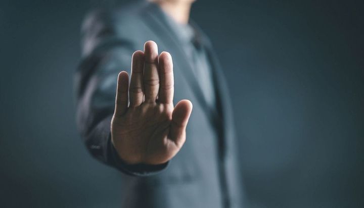 手のひらのジェスチャーストップ