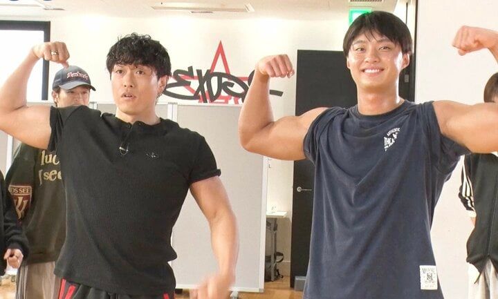 【写真・画像】GENERATIONSの“筋肉キャラ”中務裕太、ボディビル高校生日本一に輝いたいおうの筋肉に驚き「でっか！」 1枚目