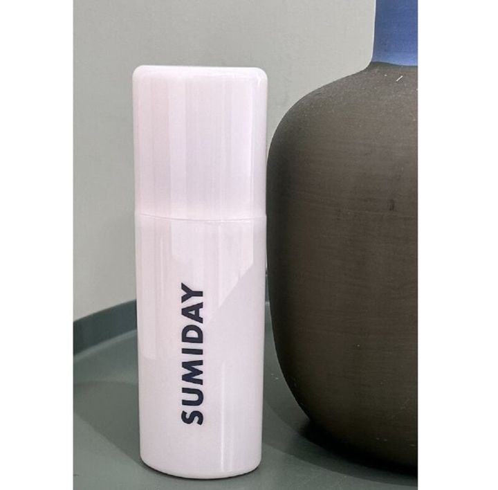 SUMIDAY ニュアンスメイキング＆ベーススプレー 145ｍL 3300円（リベルタ 0120-718-456）