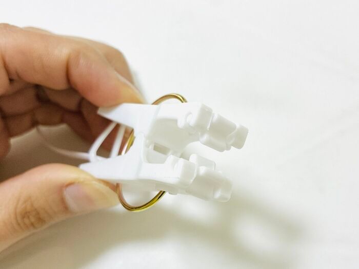 【セリア】なにコレ…工夫が細かすぎる！小さな不便を一発解消『魔法のピンチ』を見つけました♡