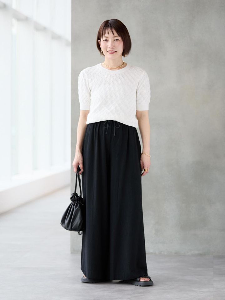 フェミニンに着られるサマーニット 出典：StyleHint