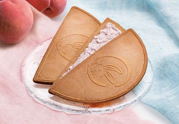 「鎌倉五郎本店」に白桃感がUPした「白桃半月」登場！ぴーナッツ半月とレモンサンドも