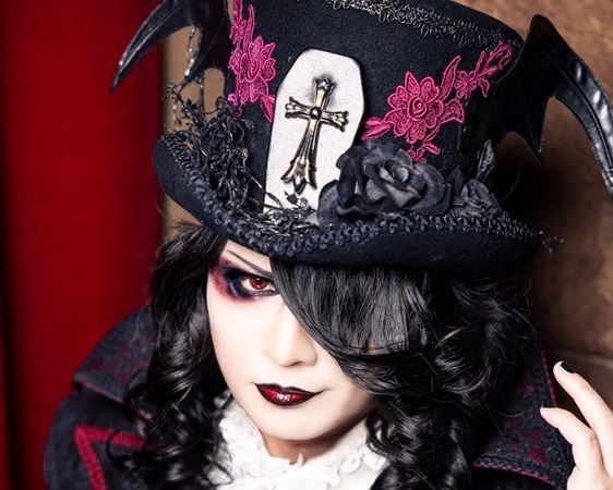 【東京都中央区】銀座「ヴァンパイアカフェ」が25周年記念の晩餐会コースとオリジナルカクテルを展開