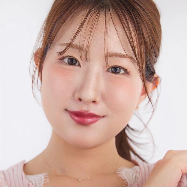 ケイト バウンシーチークシャドウ OR-1 骨格操作メイク 仕上がり