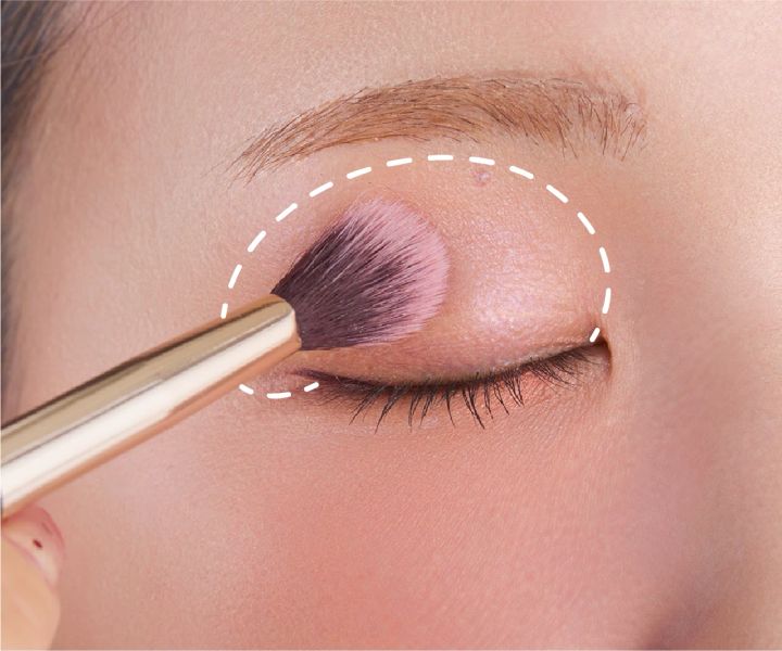 ケイト バウンシーチークシャドウ MV-1 骨格操作メイク STEP3