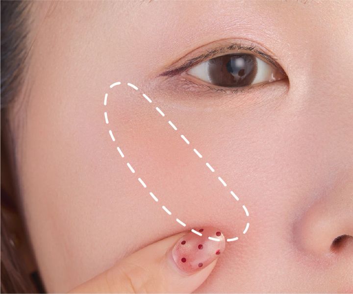 ケイト バウンシーチークシャドウ MV-1 骨格操作メイク STEP4