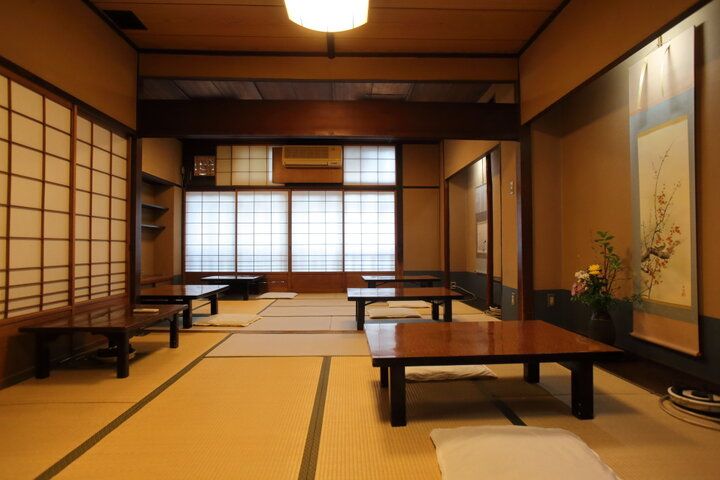 お座敷でいただく“みそすき”で名古屋の味を満喫♪ 鰻＆地鶏料理の老舗「宮鍵」