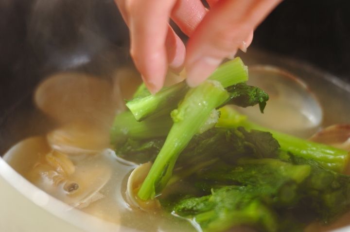 アサリと菜の花のお吸いものの作り方2