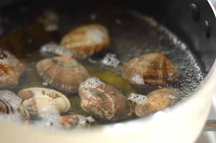 アサリと菜の花のお吸いものの作り方1