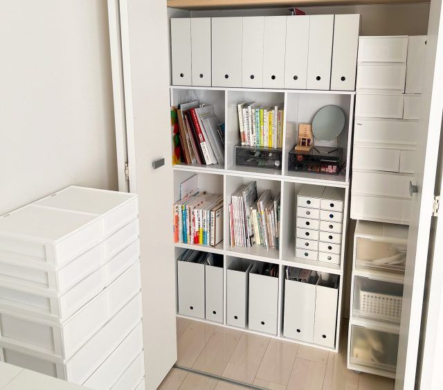 クローゼット内の収納