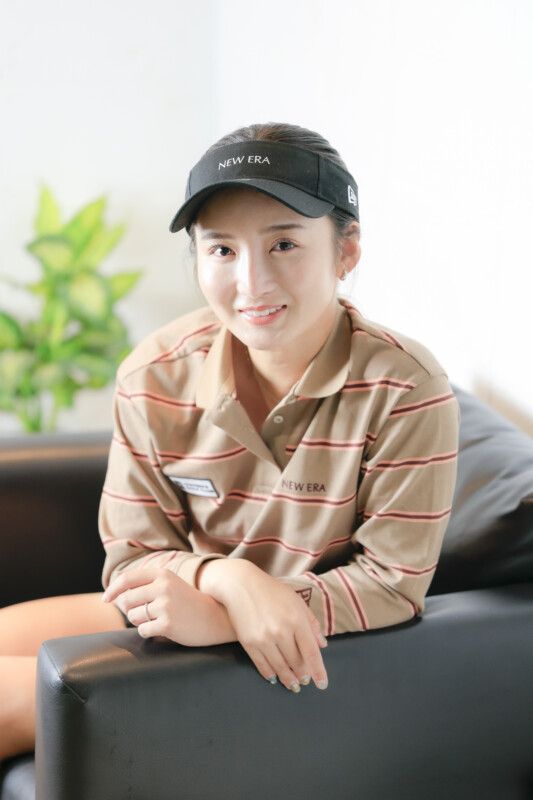 アイアンは「前傾角をキープ」でナイスオン！人気女子コーチが解説