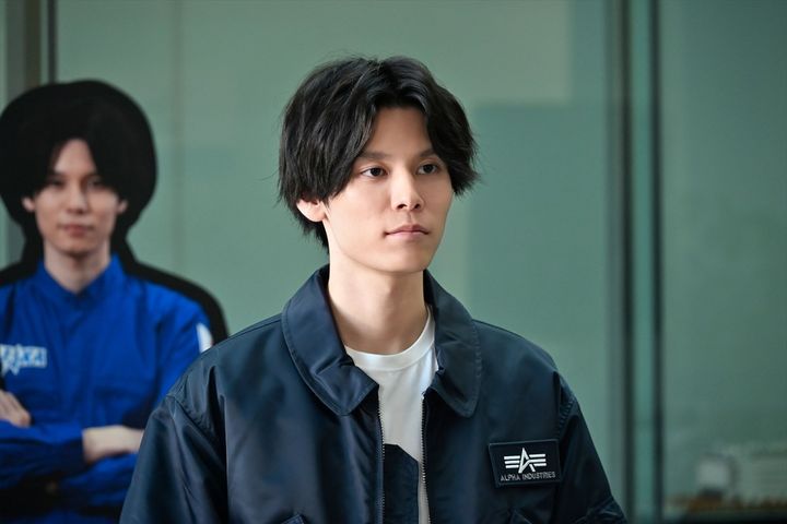 ドラマ『サバ缶、宇宙へ行く』宇宙飛行士役の萩原利久 （C）フジテレビ width=