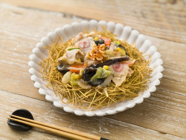 成城石井自家製 長崎風10種具材の皿うどん（自家製麺使用）