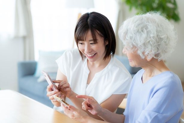 30～40代も知っておきたい！都道府県民共済のシニア特約が80歳から85歳に延長 ふじよ / PIXTA(ピクスタ)